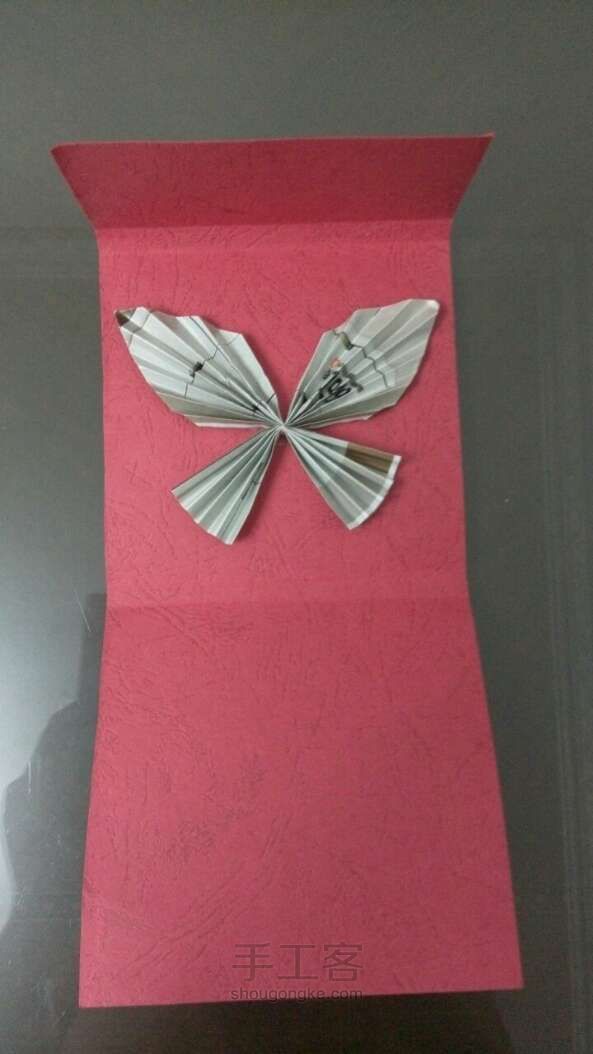 蝴蝶卡片的DIY制作方法 第6步