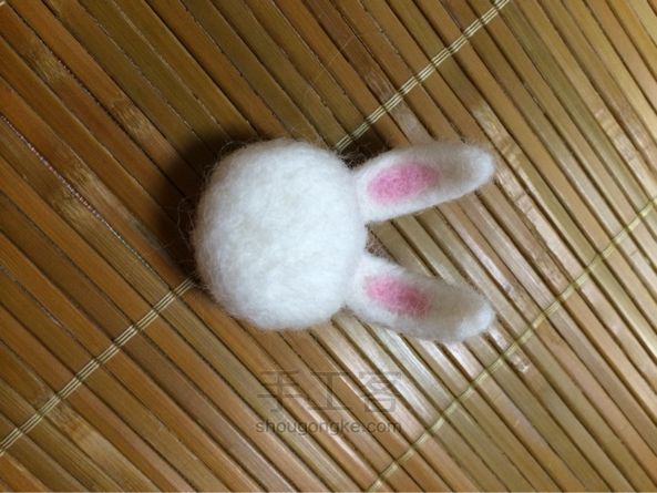 羊毛毡小兔子制作教程 第5步