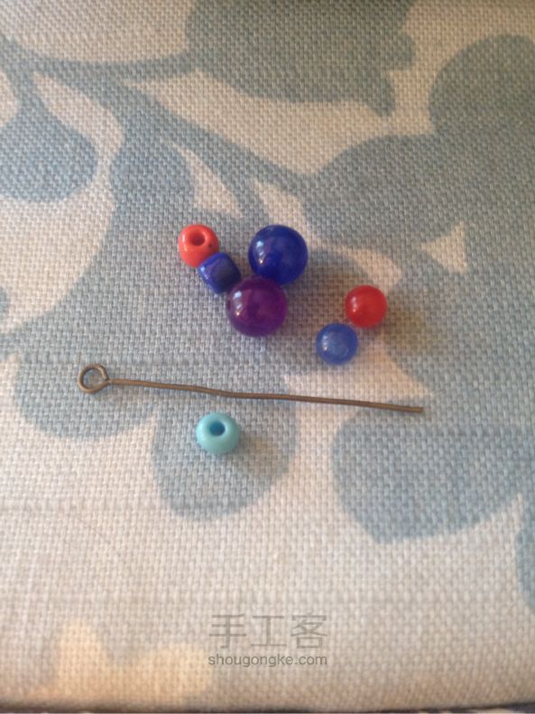 家里各种珠的DIY制作，乱玩。 第1步