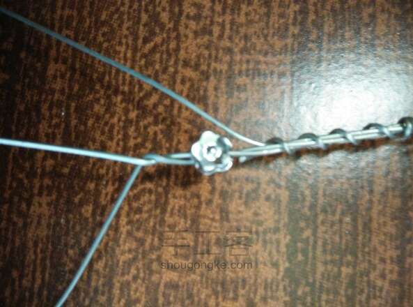 串珠手镯的制作方法。。。 第5步