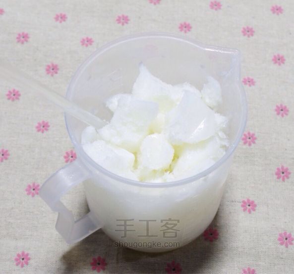 冷制母乳皂制作方法 第2步