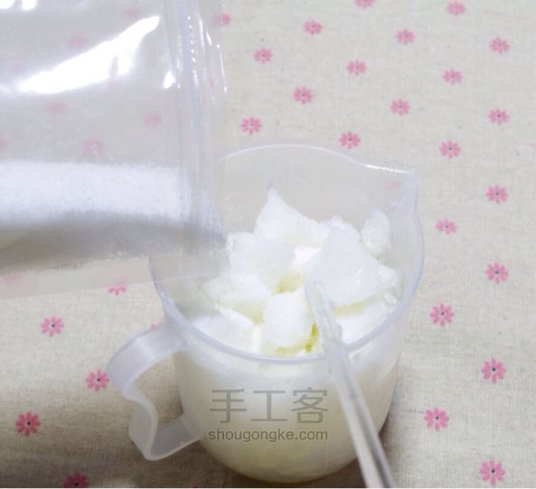 冷制母乳皂制作方法 第3步