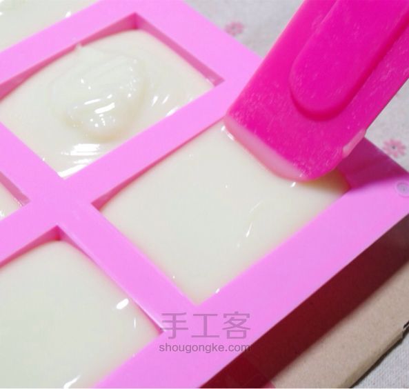 冷制母乳皂制作方法 第8步