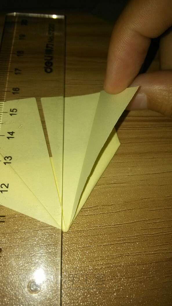 简单漂亮纸花制作方法 第7步