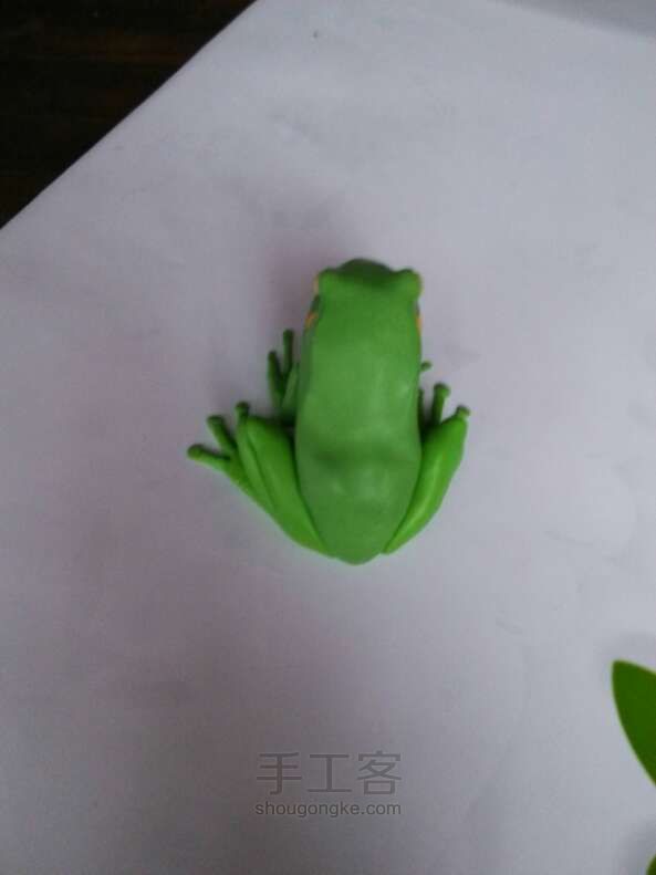绿色青蛙轻粘土制作方法 第8步