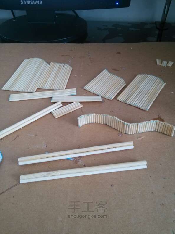 如何DIY简单竹签小钢琴 第2步