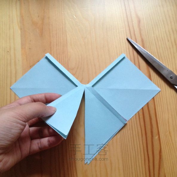 美腻的蝴蝶结折纸方法 第14步
