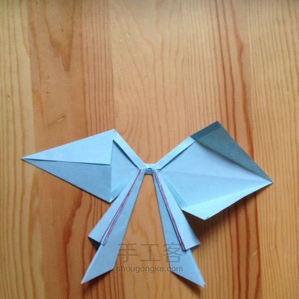 美腻的蝴蝶结折纸方法 第16步