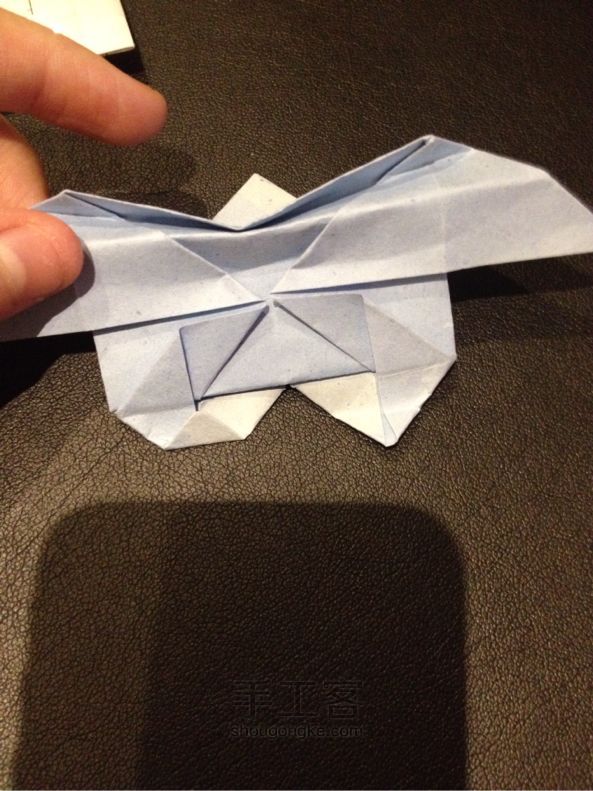 简单的翅膀爱心折纸方法 第18步