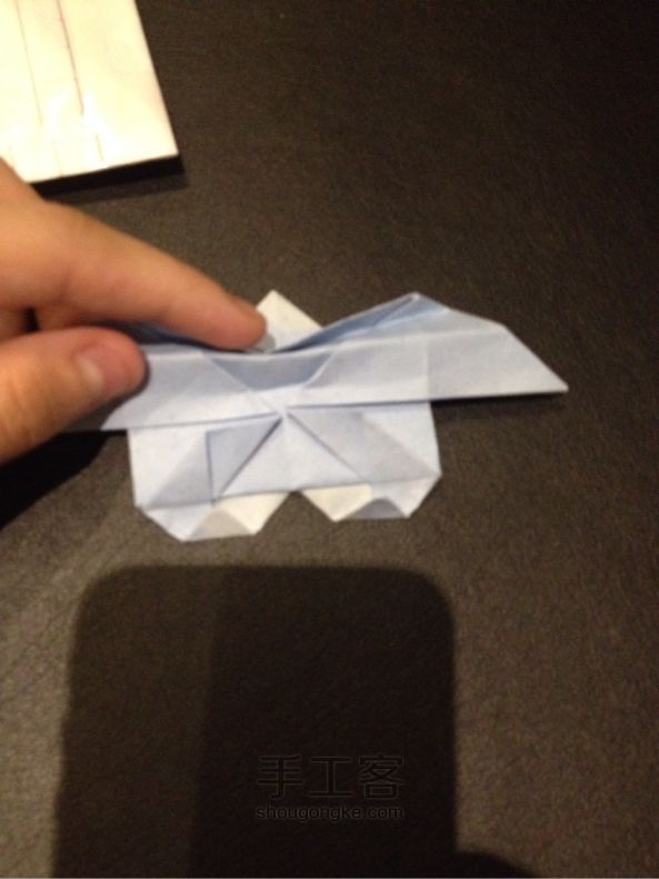 简单的翅膀爱心折纸方法 第19步