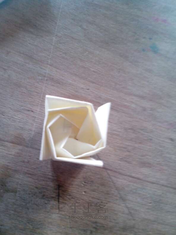 玫瑰折纸方法 第29步