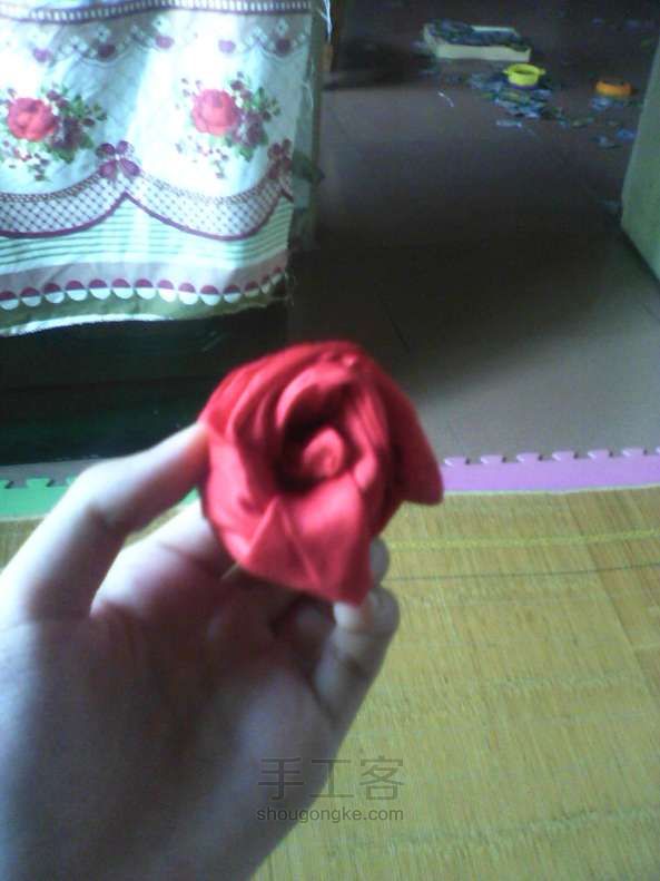 红领巾玫瑰制作方法 第5步