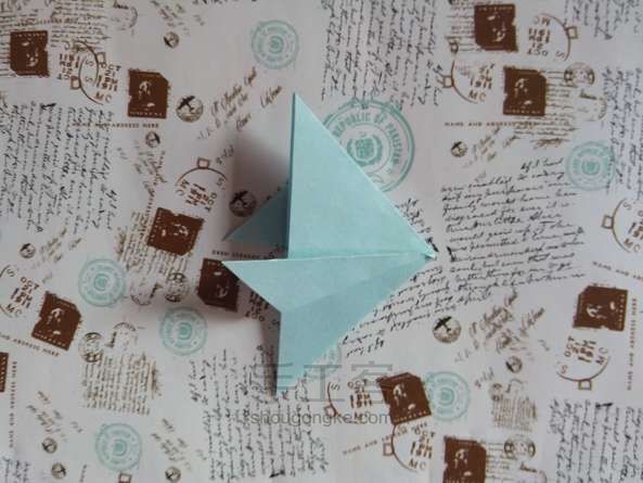 纸折五角星方法 第11步