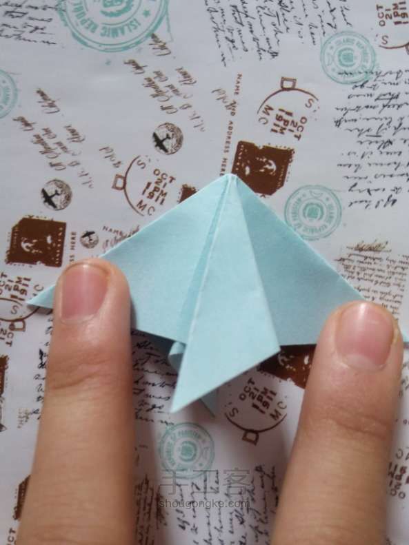纸折五角星方法 第12步