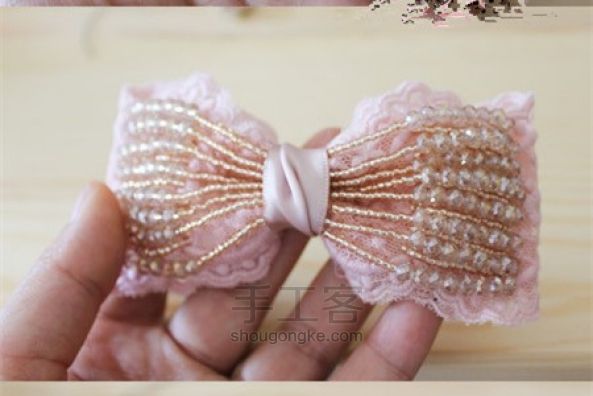 蕾丝串珠蝴蝶结发饰制作方法，很美很精致 第8步