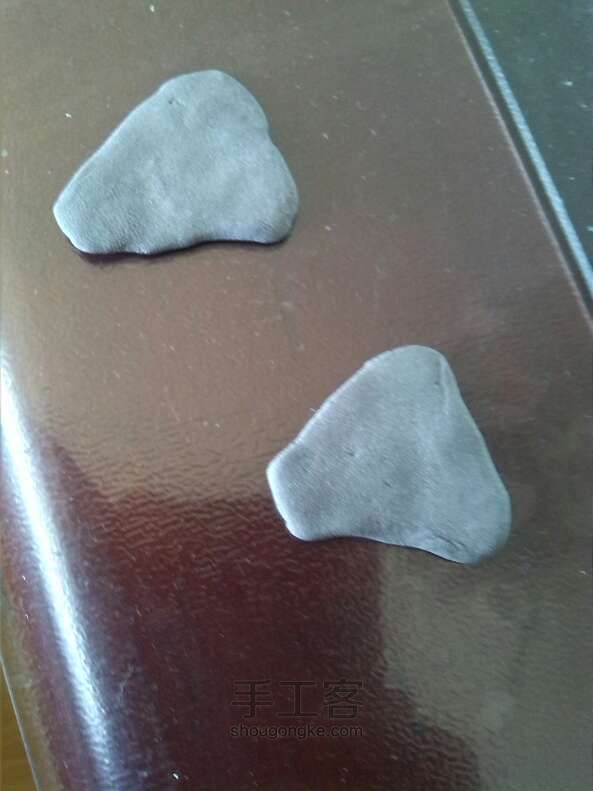 轻粘土教程 做一个可爱的小象 第2步