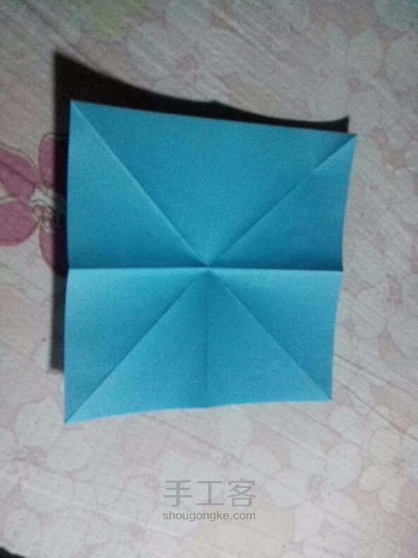 详细川崎纸玫瑰折纸方法 第2步
