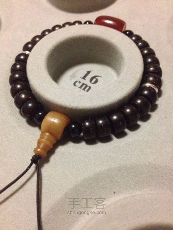 【塔图手工】做了几款手串，椰壳，小叶紫檀DIY方法 第5步