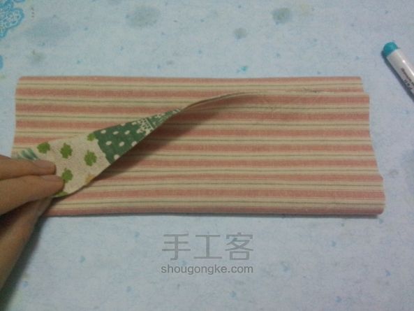 眼镜袋，布艺手工DIY教程 第2步