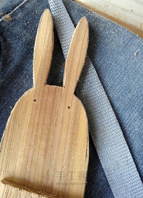 旧床板改造监狱兔木制花盆创意手工教程 第4步