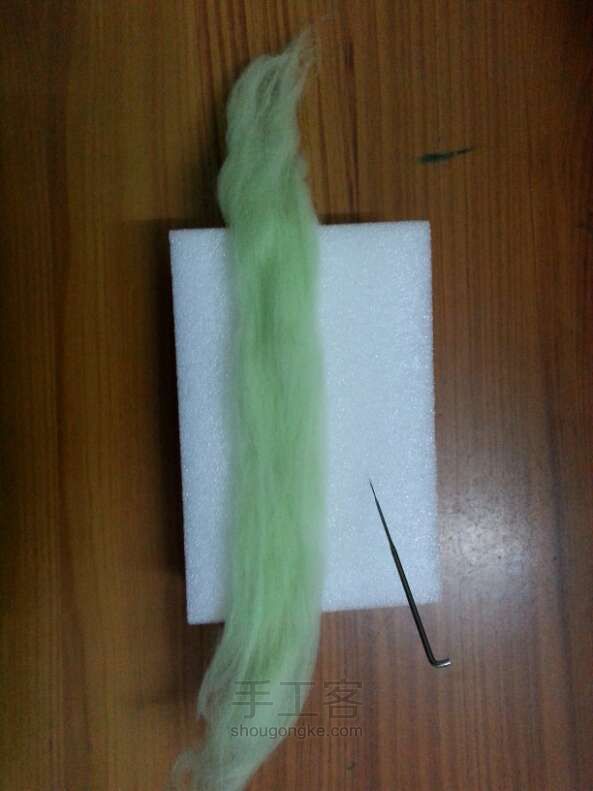 羊毛毡雏菊手机防尘塞教程 第1步
