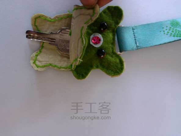 可爱钥匙链手工制作教程 第10步
