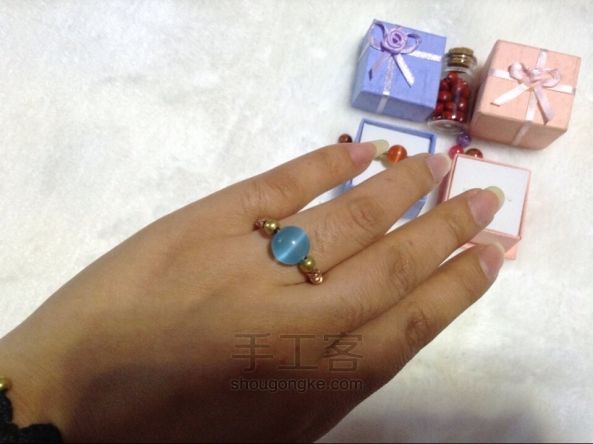 如寄手工坊：简单款戒指。最爱的蓝色猫眼石。啦啦啦。 第6步