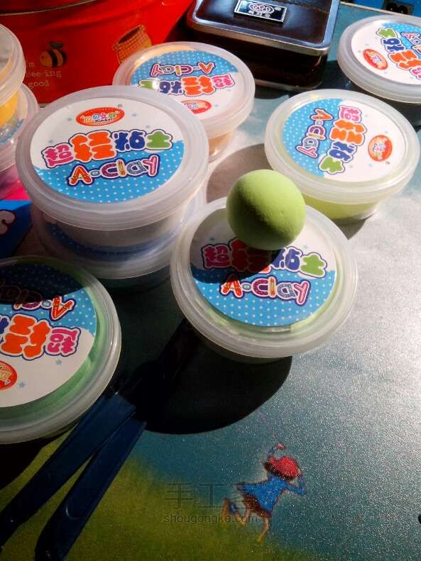 超轻粘土可爱猫咪挂件 第2步