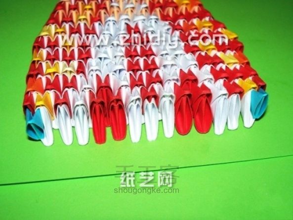 折纸三角插眼镜蛇手工制作教程 第35步