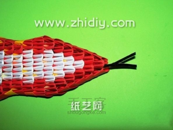 折纸三角插眼镜蛇手工制作教程 第43步