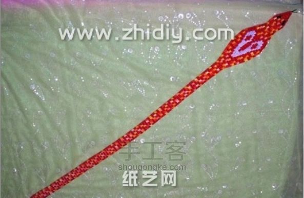 折纸三角插眼镜蛇手工制作教程 第45步