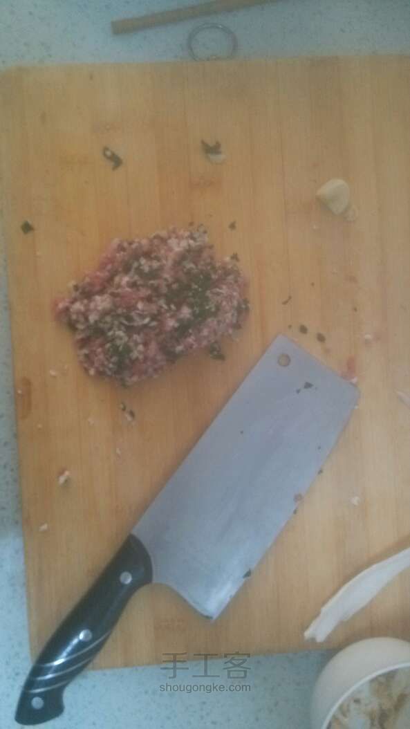 洋葱圈肉饼制作教程 第1步