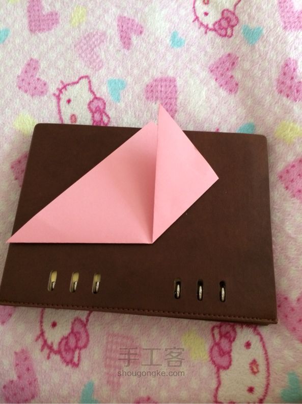 【折纸】烂漫樱花基本单元做法 第3步