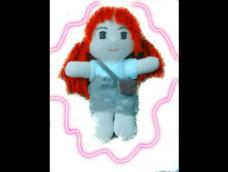 芭比娃娃陪我度过了童年时代，现在好怀念啊于是亲手做一个布娃娃