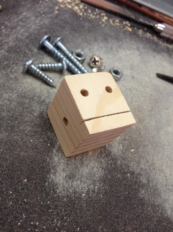 萌版机器人——谁都可以做的木头玩具 第5步