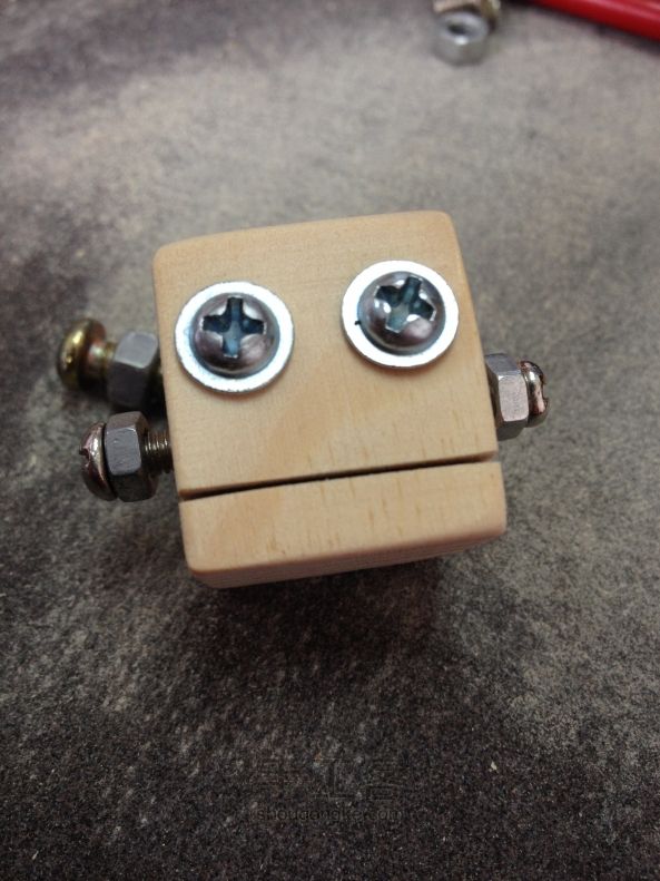 萌版机器人——谁都可以做的木头玩具 第8步