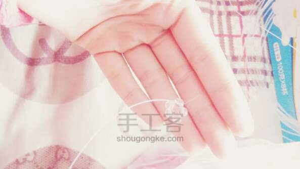 美美的串珠泰迪熊。 第6步