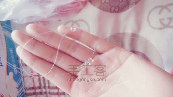美美的串珠泰迪熊。 第5步