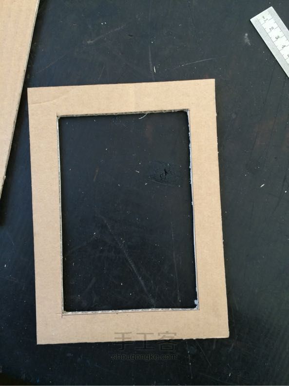 废物利用手工装饰画之相框制作教程 第3步