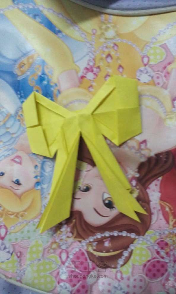 最爱的蝴蝶结折纸教程 第12步