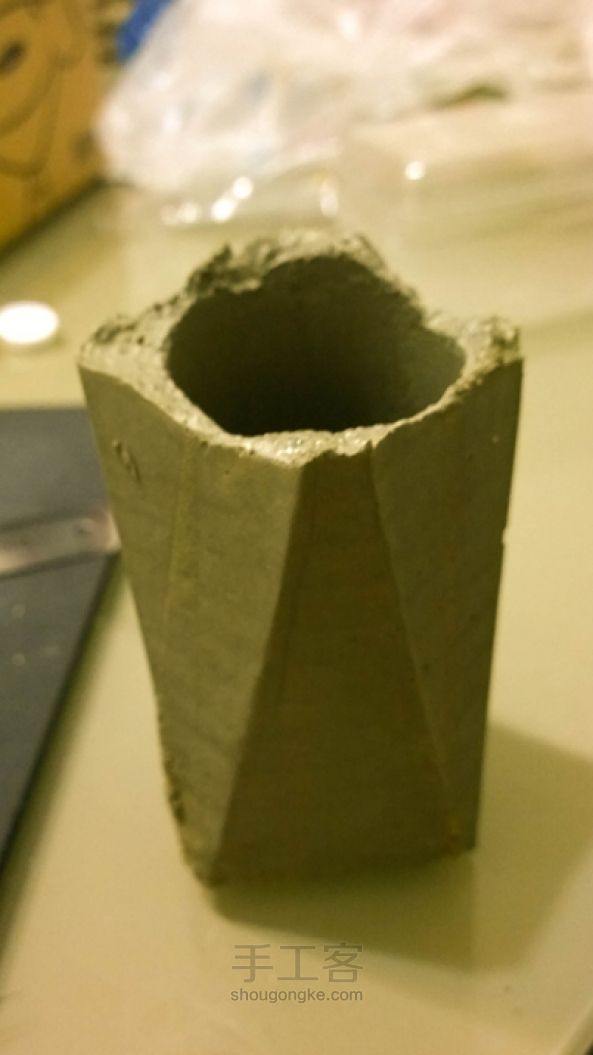 水泥花盆手工制作教程 第4步