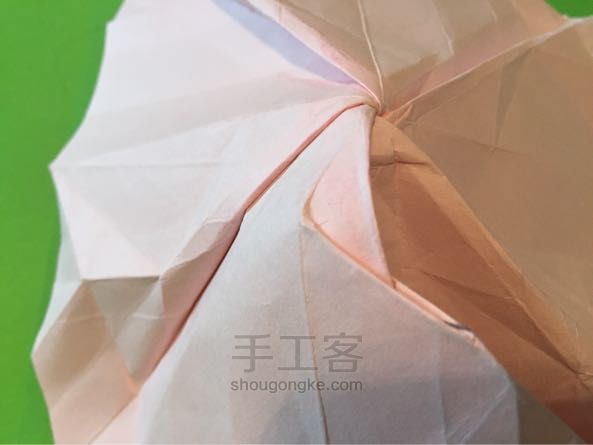 佐藤五瓣玫瑰折纸制作教程 第35步