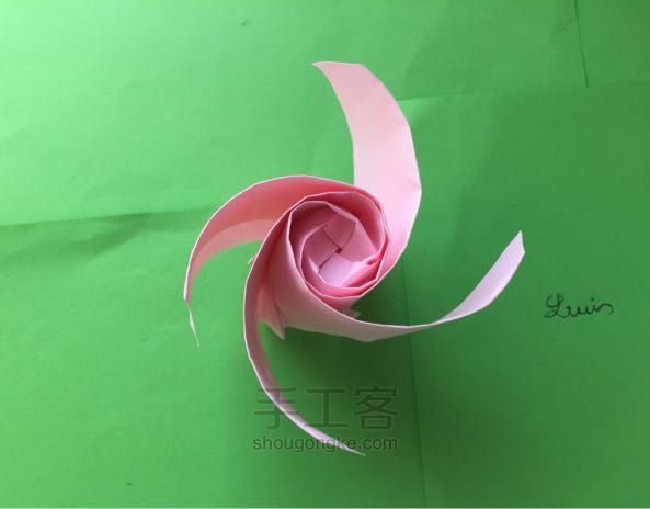 佐藤二重螺旋玫瑰折纸制作教程 第26步