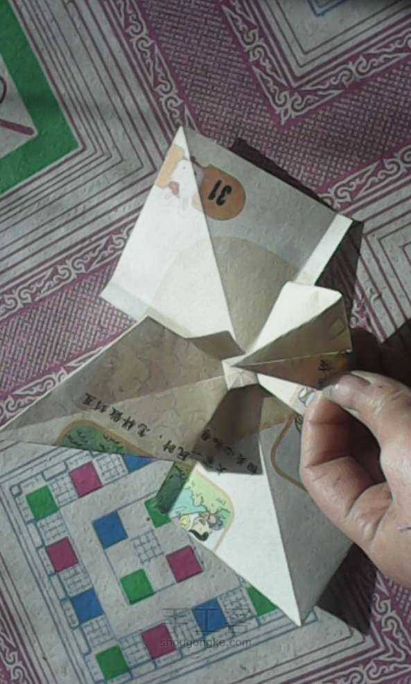 简易的蝴蝶结折纸教程 第19步
