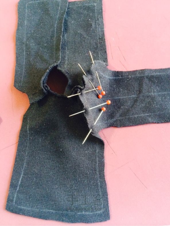 BJD之momoko的小上衣（娃衣）手工制作教程 第17步