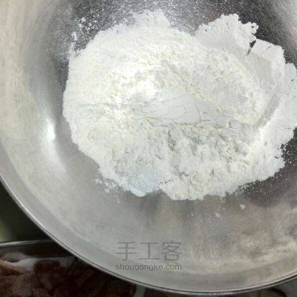 培根蘑菇披萨DIY教程 第2步