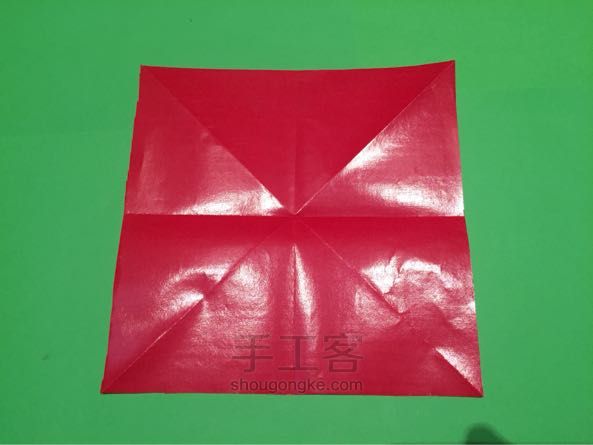 圣诞老人折纸制作教程 第2步
