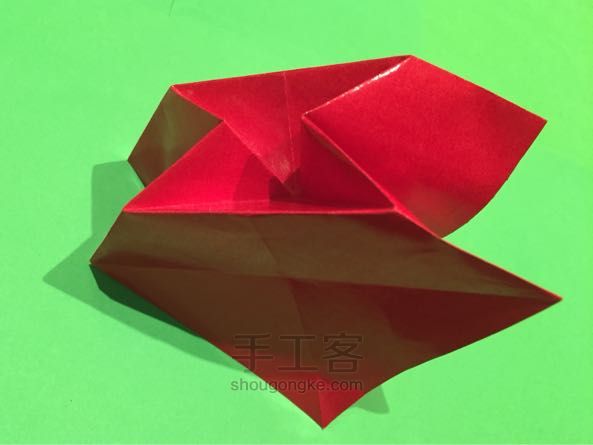 圣诞老人折纸制作教程 第7步