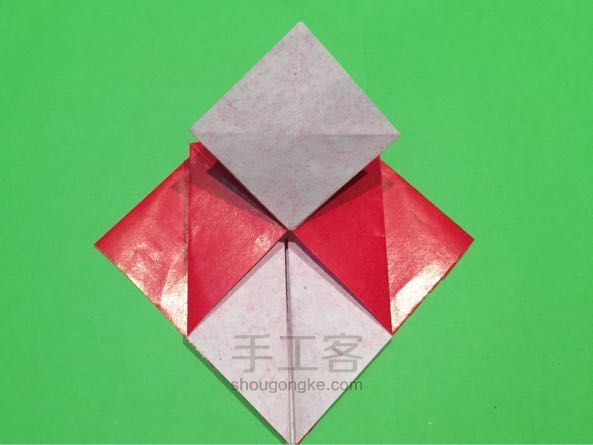 圣诞老人折纸制作教程 第16步