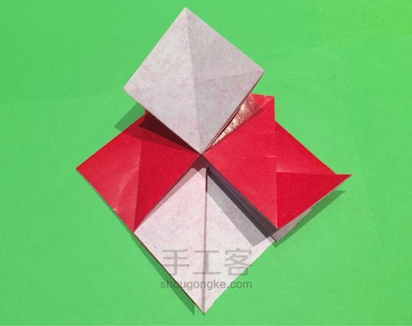 圣诞老人折纸制作教程 第18步